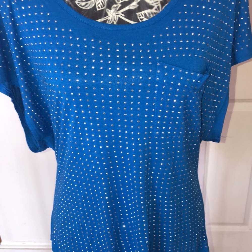 Rock & Republic size large turquoise blue silver studded open back front pocket
